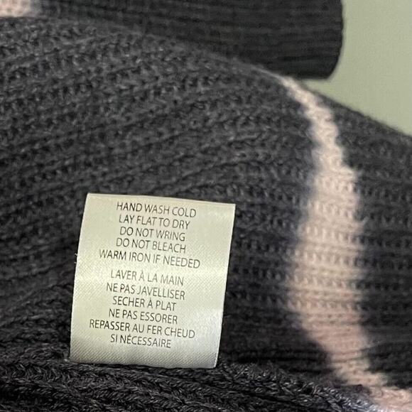 Belle by Belldini Sweater Size Medium Purple Tie Dye Pocket Cardigan Festival - Picture 7 of 8